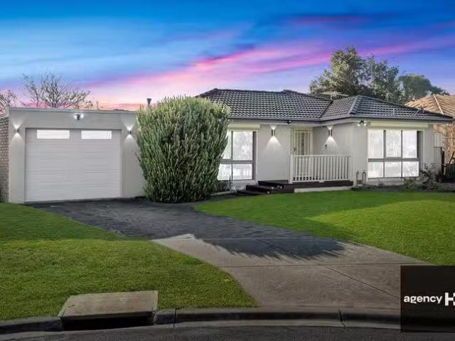 Charming 7 Loddon Court, Werribee, VIC 3030