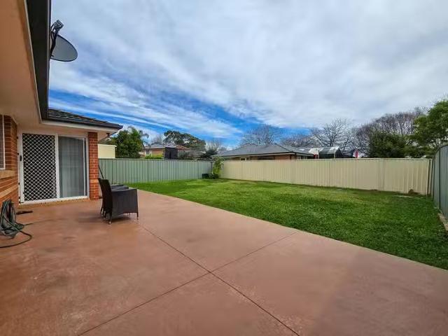Nice 7 Rigney Place, Harrington Park, NSW 2567