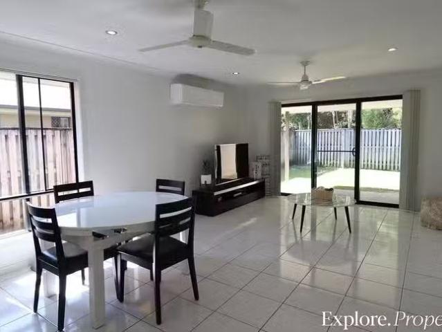 Cheap 7 Warilla View, Blacks Beach, QLD 4740