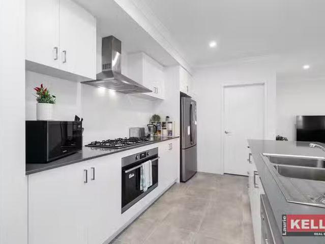 New 7 Yamba View, Alkimos, WA 6038