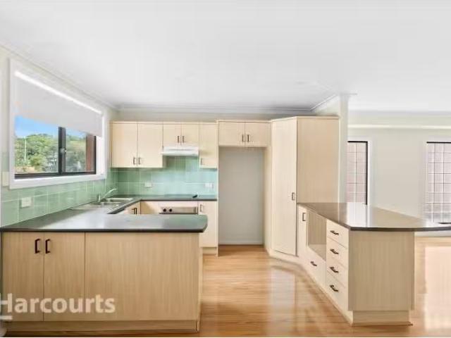 Nice 7A Cooinda Place, KIAMA House for rent Listed by Donna Y.