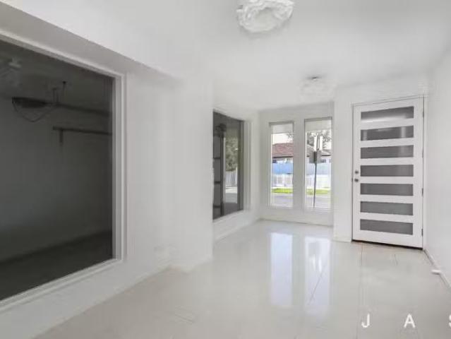 Nice 83 Franklin Street, Newport VIC 3015