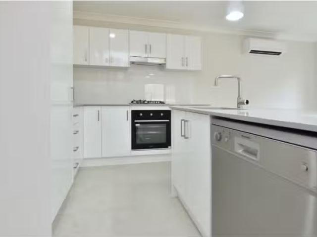 Rental! 83 Radiant Avenue, Bolwarra Heights House for rent Li.