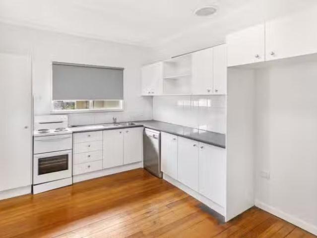 Cheap 811 Nudgee Road, Northgate QLD 4013