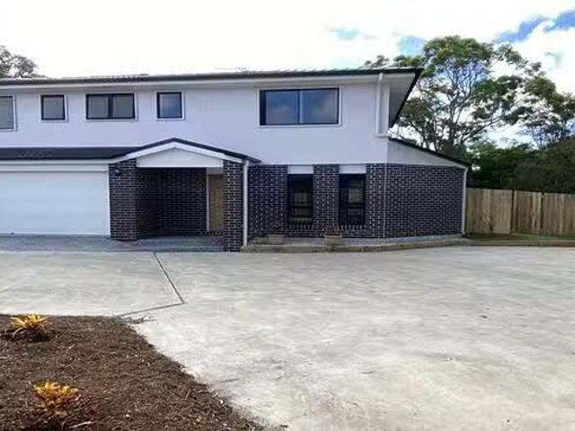 Cheap 8/19 Ridgemont Street, Upper Coomera, QLD 4209