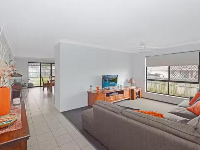 Charming 81 Sarah Drive, Yamanto, QLD 4305