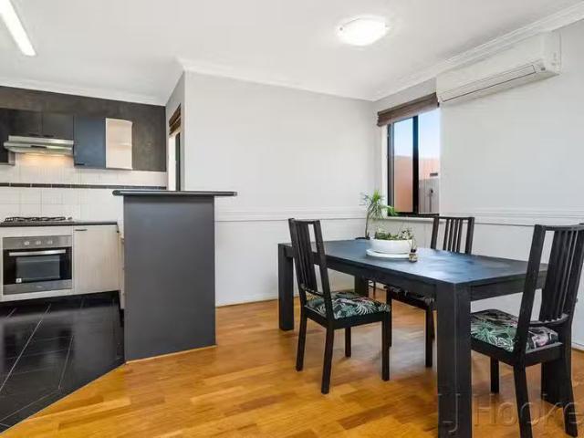 Nice 8/28 Bronte Street, East Perth, WA 6004