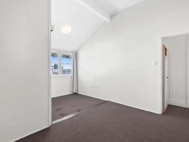 For Rent! 8/2 Hawthorne Street, Woolloongabba, QLD 4102