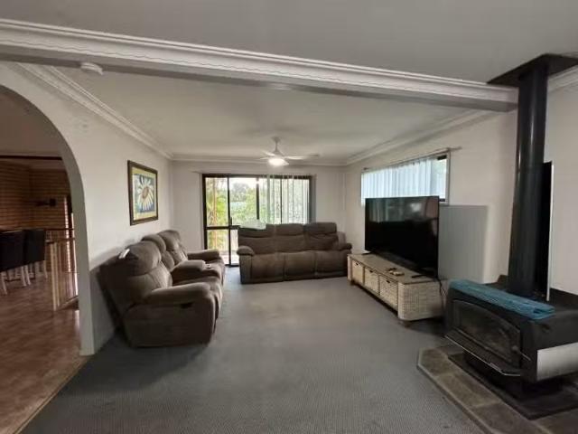 Cozy 82 North Creek Road, BALLINA House for rent Listed by Ab.