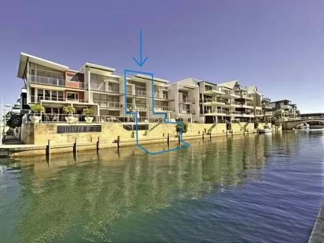 Unique 8/4 Torcello Mews, Mandurah, WA 6210