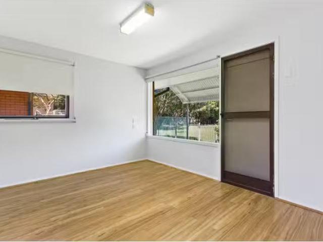 Just in! 8/53 Thames Street, WEST WOLLONGONG Apartment for ren.