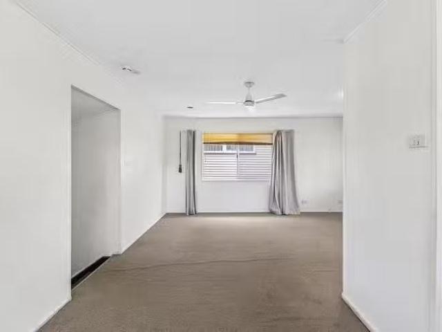 Unique 85 Ninth Avenue, St Lucia, QLD 4067