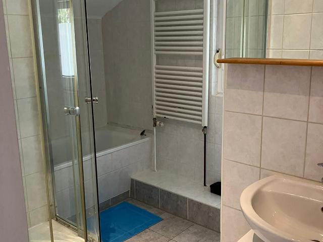 Charming 85m² House with Big Backyard Adjacent to Forest in Heiligensee, Berlin Ideal for Short Term Stays, Berlin Amsterdam Apartments for Rent
