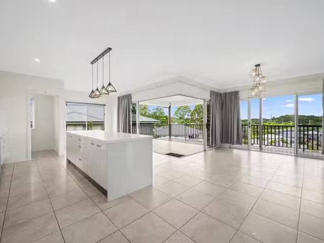 Deal! 8 Banyo Close, Bonville, NSW 2450