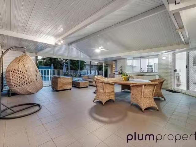 New 8 Blackbutt Place, Brookfield, QLD 4069