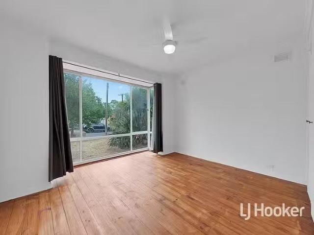 Rental! 8 Briar Avenue, Salisbury East, SA 5109