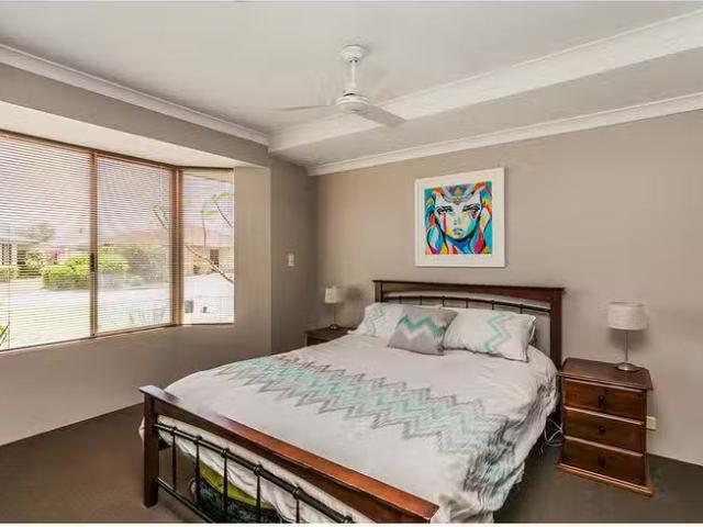 Charming 8 Daintree Loop, Bertram, WA 6167