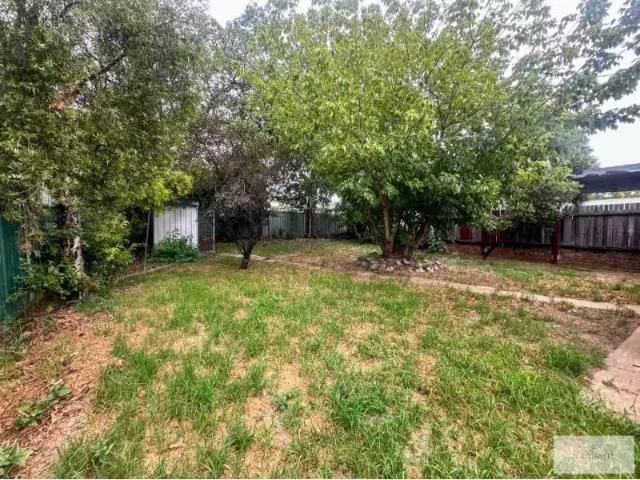 For Rent! 8 Joan Street, South Tamworth House for rent Listed.