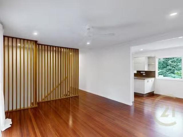 Unique 8 Silvertop Street, Keperra, QLD 4054