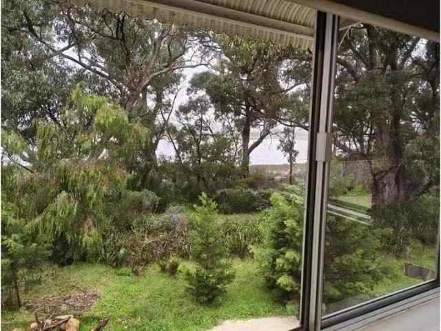 Cheap 8 Templetonia Place, Myalup, WA 6220