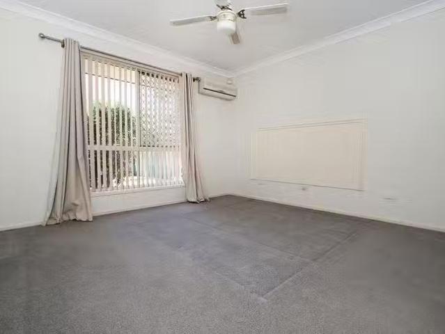 Rental! 8 Tenterfield Place, Forest Lake, QLD 4078