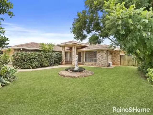 Nice 8 Trafalgar Drive, Victoria Point, QLD 4165