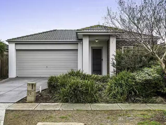 New 8 Tropic Circuit, Point Cook, VIC 3030