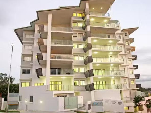 Charming 903/30 Riverview Terrace, Indooroopilly, QLD 4068