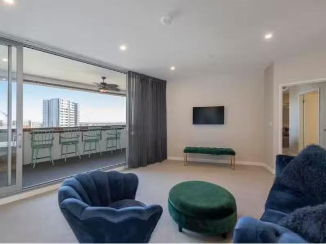 Cheap 906/23 Ravenshaw Street, Newcastle West Apartment for re.