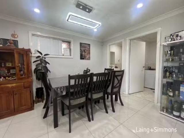 Rental! 90 Carroll Cres, Plumpton Townhouse for rent Listed b.