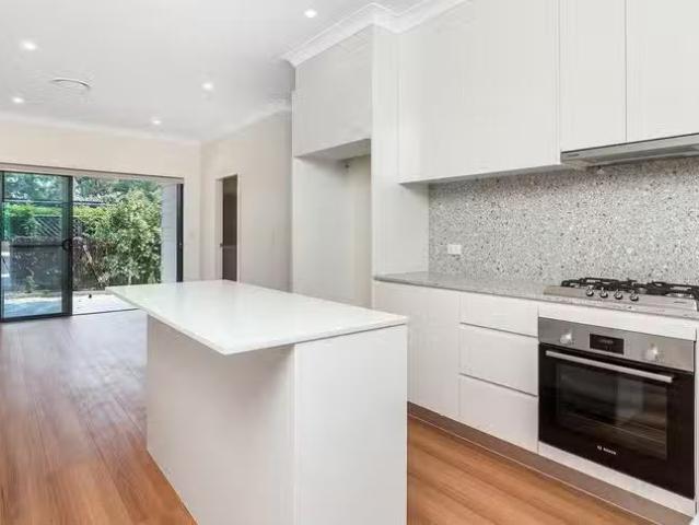 Unique 90A Baroona Road, Northbridge, NSW 2063