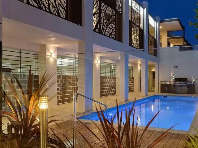 Just in! 9/118 Matheson Road, Applecross, WA 6153