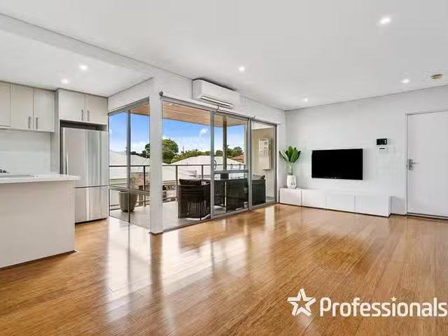 Cheap 9/129 Tyler Street, Tuart Hill, WA 6060