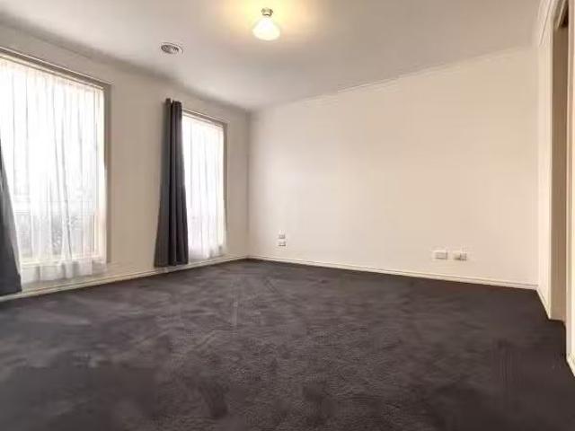 Unique 91 Gresham Way, Sunshine West VIC 3020