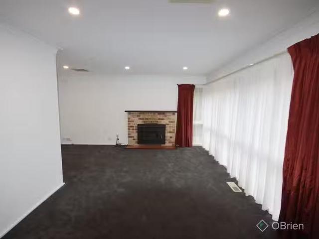 Rental! 91 Sellick Drive, Croydon, VIC 3136
