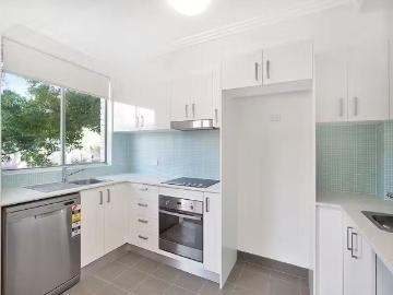 Just in! 9/230 Glebe Point Road, Glebe Apartment for rent Lis.