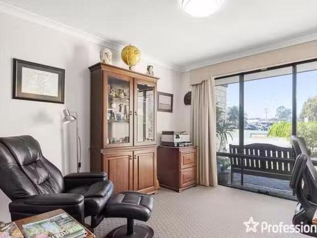 Charming 92A Edney Road, High Wycombe, WA 6057