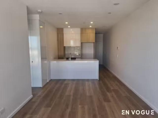 Unique 93/5 Light Street, Griffith Apartment for rent Listed.