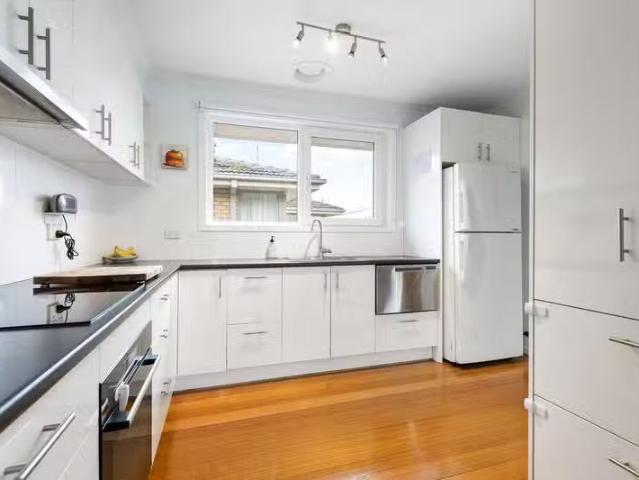 New 98 Fairy Street, Bell Post Hill, VIC 3215 House for Rent