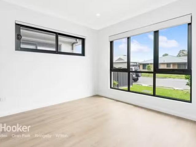 Cheap 9 Cabrera Street, THIRLMERE House for rent Listed by Bl.