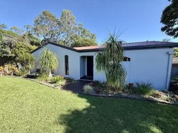 Charming 9 Dumfries Court, Camira, QLD 4300