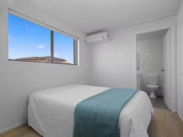Deal! 9 Doone Street, Macgregor, QLD 4109