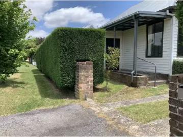 Cheap 9 East Street, Moss Vale House for rent Listed by Mckil.