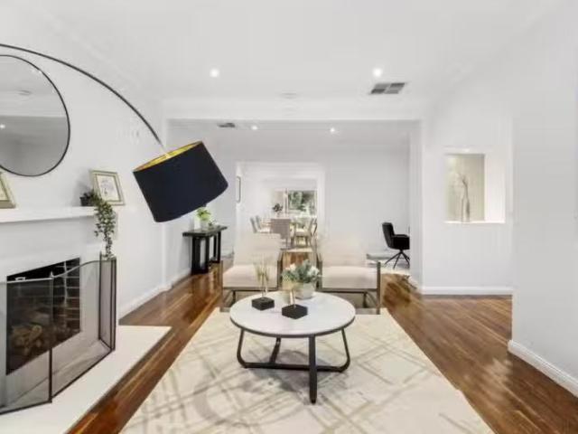 Cozy 9 Elm Street, Surrey Hills VIC 3127 House Auction