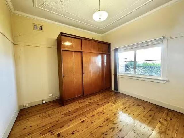 Just in! 9 Halstead Street, South Hurstville, NSW 2221
