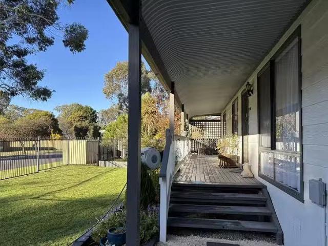 Deal! 9 Kennett Street, Meadows, SA 5201