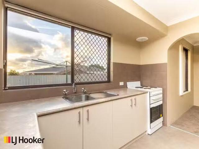 For Rent! 9A Ibsen Court, Spearwood, WA 6163