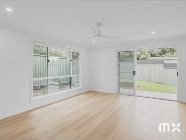 New 9a Nolan Street, Berkeley House for rent Listed by Mia At.