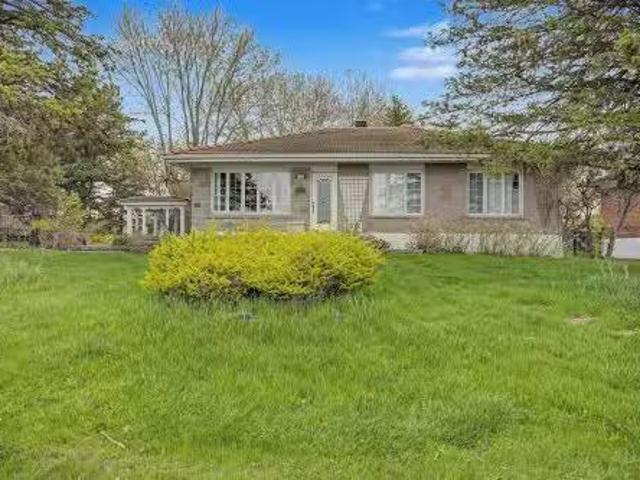 Nice 13 BR 84 Rue Ste Thérèse, Saint Jean Sur Richelieu, QC, J.