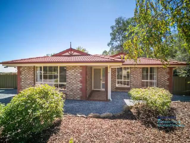Unique 13 Edson Crescent, LITTLEHAMPTON, SA 5250 House for R.